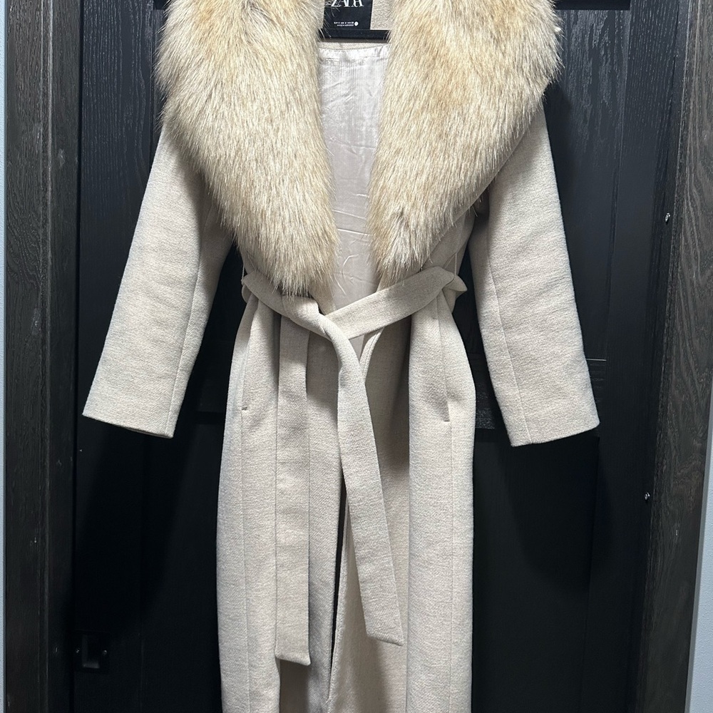 Zara Cream Coat with Faux Fur Trim